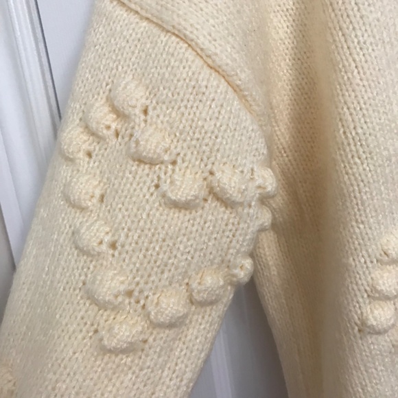 NWOT ONLY Crew Neck 3D Raised Hearts Embroidery Sweater Top Long Sleeve Top XL - Picture 3 of 6